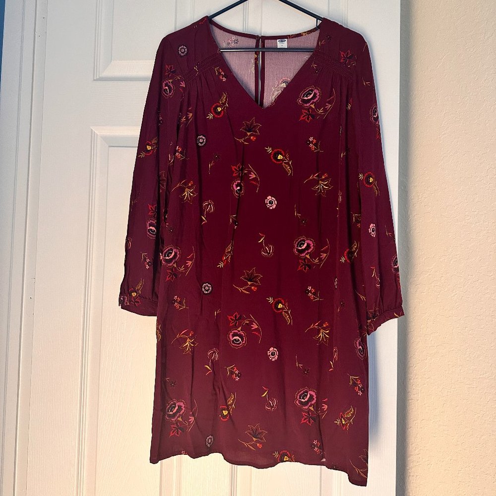Long-Sleeve V-Neck Printed Mini Swing Dress